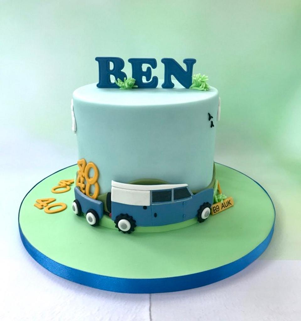 Land Rover Defender Cake - CakeCentral.com