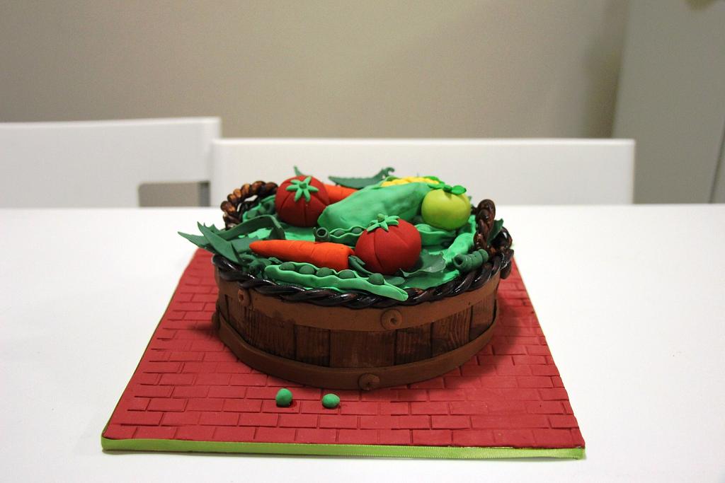 Vegetable Basket - Decorated Cake by Teena - CakesDecor