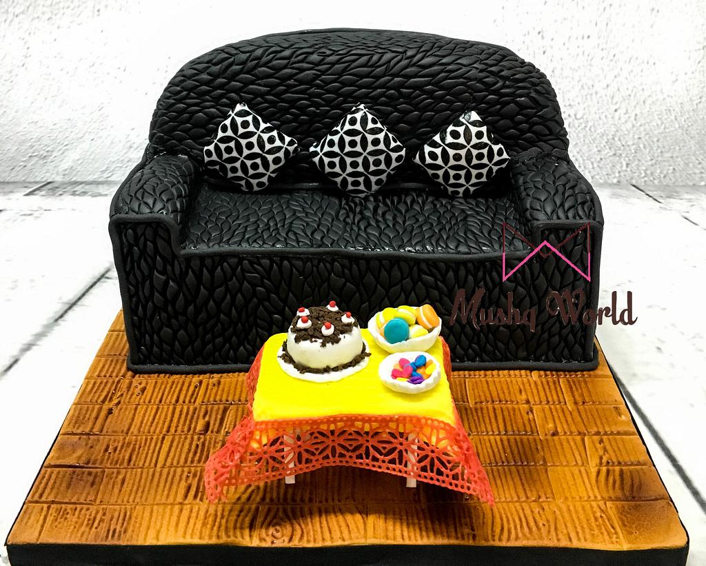 Friends Sofa Cake. TV Series theme cake. Noida & Gurgaon – Creme Castle