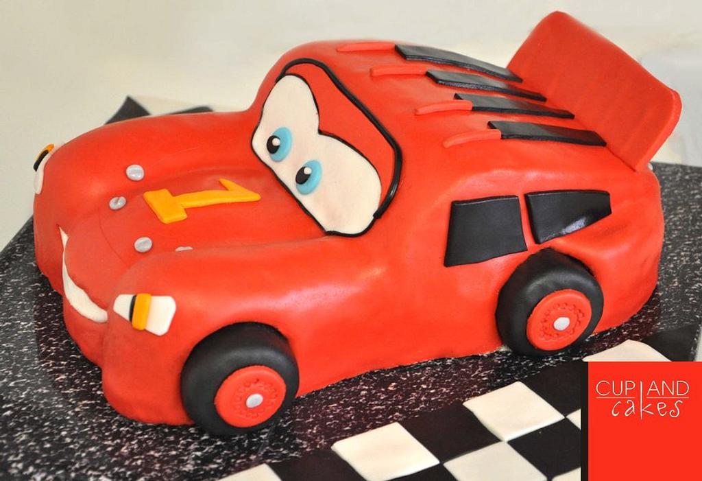 Cars/Lightning McQueen Cake - Decorated Cake by Little - CakesDecor