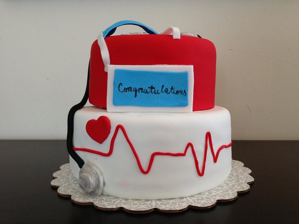 medical school graduation cake