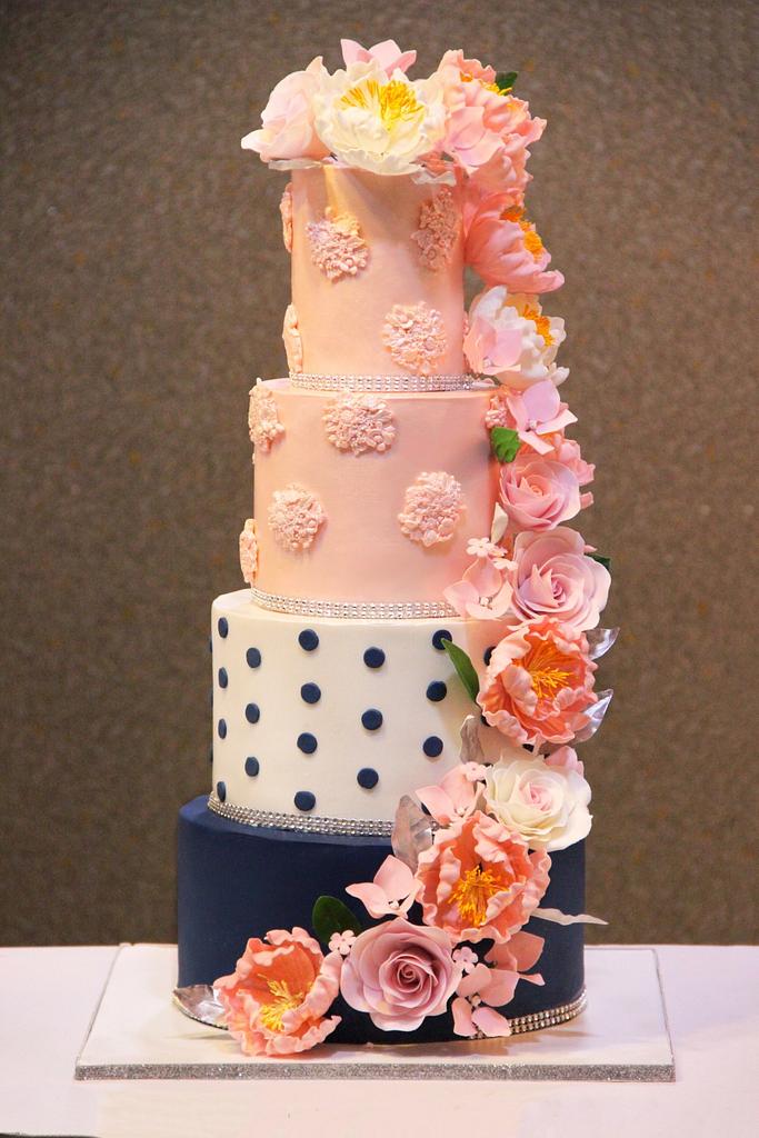 Navy Blue and Pink ! - Cake by Signature Cake By Shweta - CakesDecor