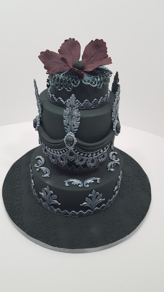 A little bit goth - Cake by Tascha's Cakes - CakesDecor