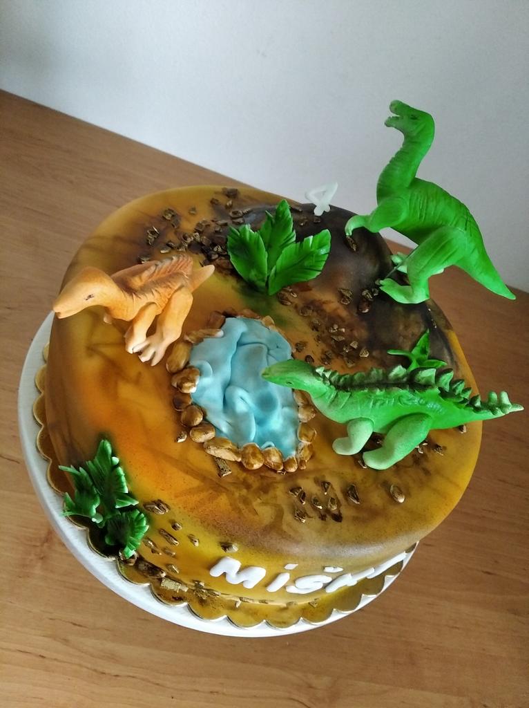 Dino cake - Cake by Vebi cakes - CakesDecor