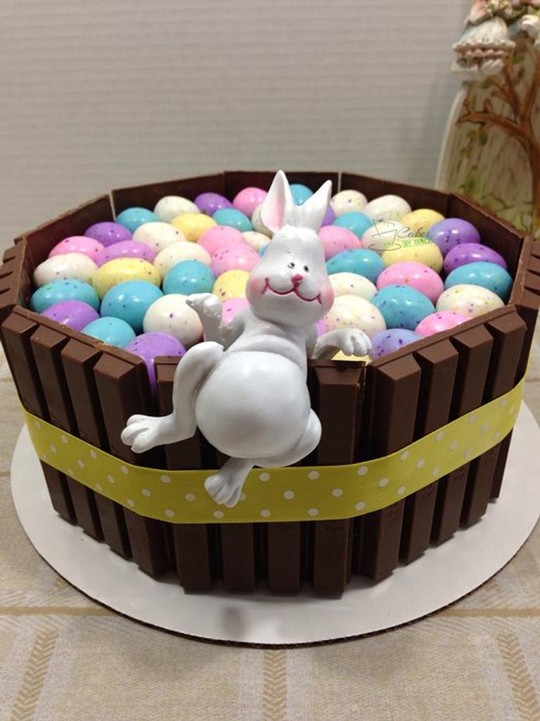 Kit Kat Easter Cake 2013 - Cake by Tracy - CakesDecor