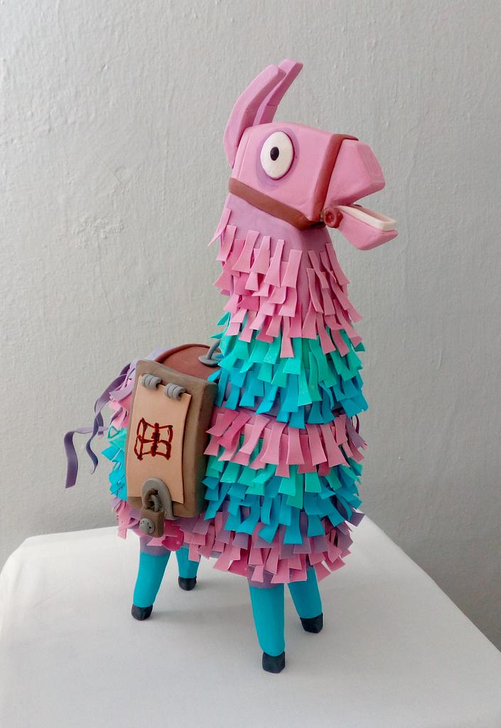 fortnite-llama-cake-cake-by-elza-cakesdecor