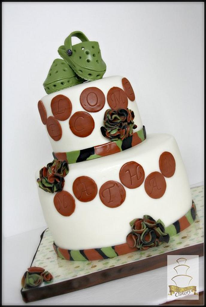 Camo crocs Baby shower cake - Cake by Sam M - CakesDecor