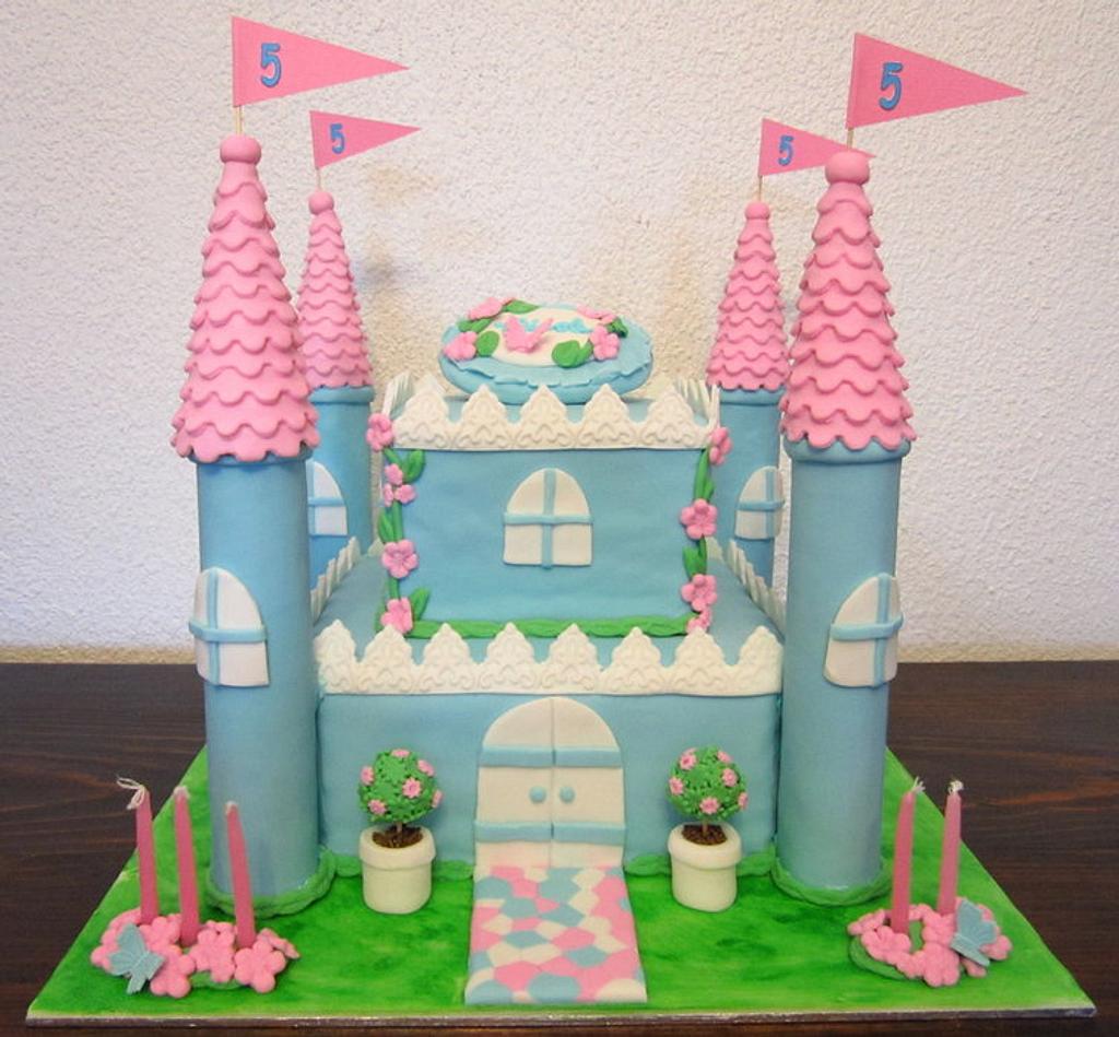 Princess Castle Cake | Order Princess Theme Cakes Online by Kukkr