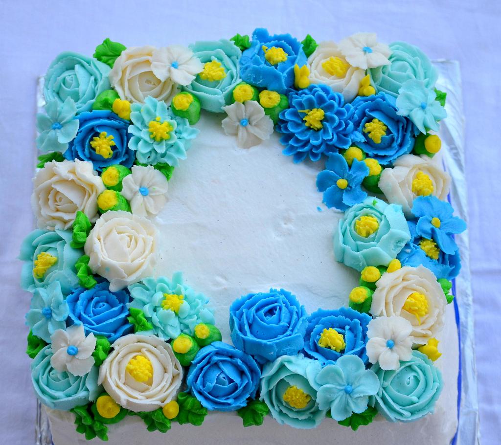 buttercream square flower wreath - Decorated Cake by - CakesDecor
