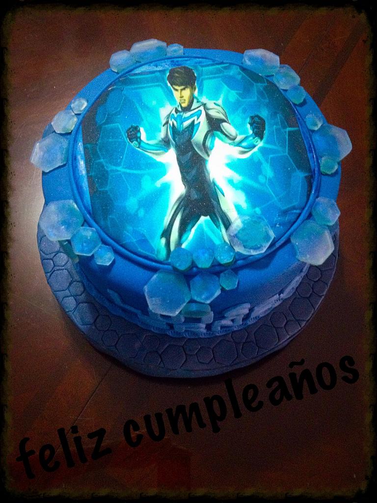 Max Steel - Decorated Cake by Angela de Ramos - CakesDecor