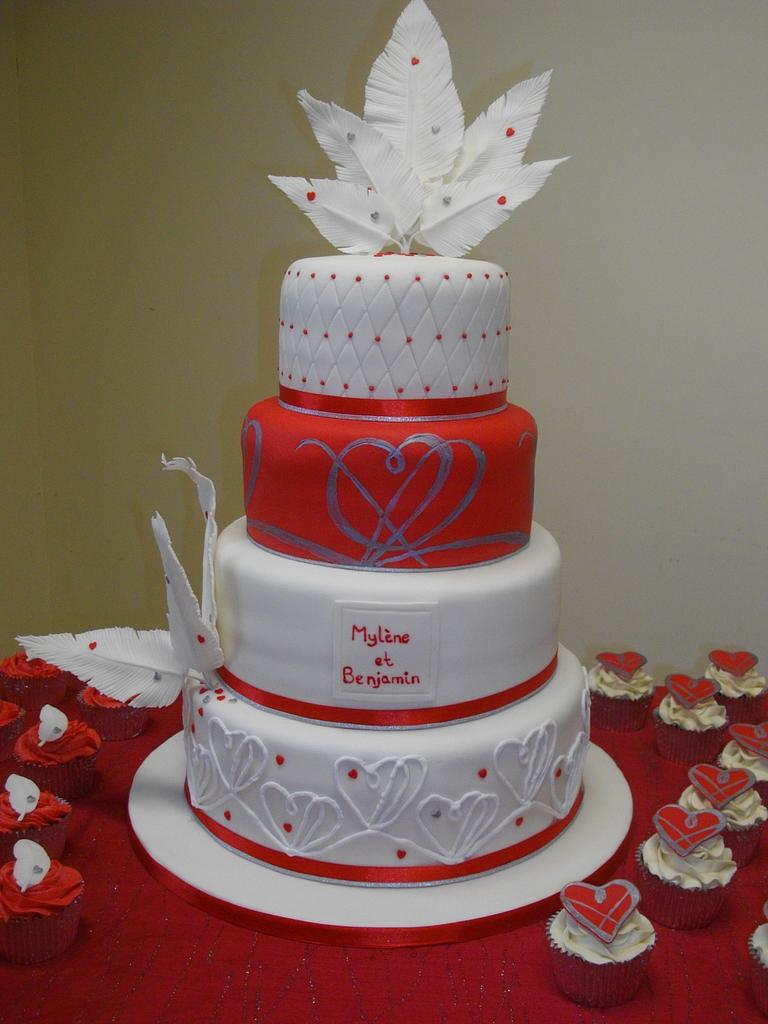 Red White Feather Cake Cake By Mandy Cakesdecor