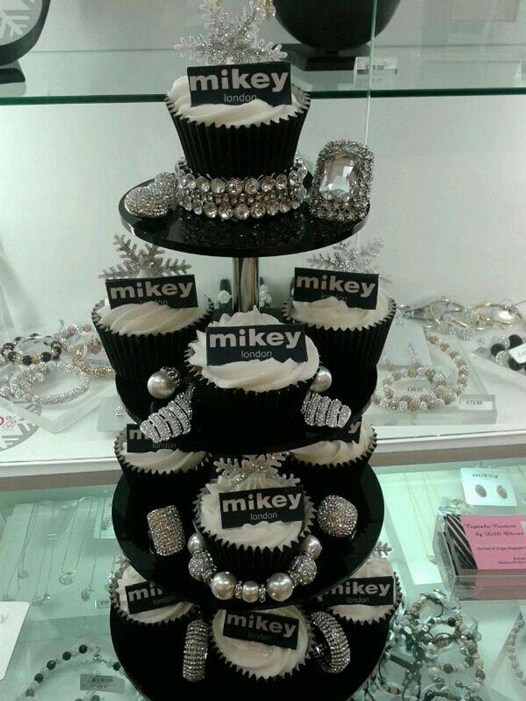 bling cupcake stand
