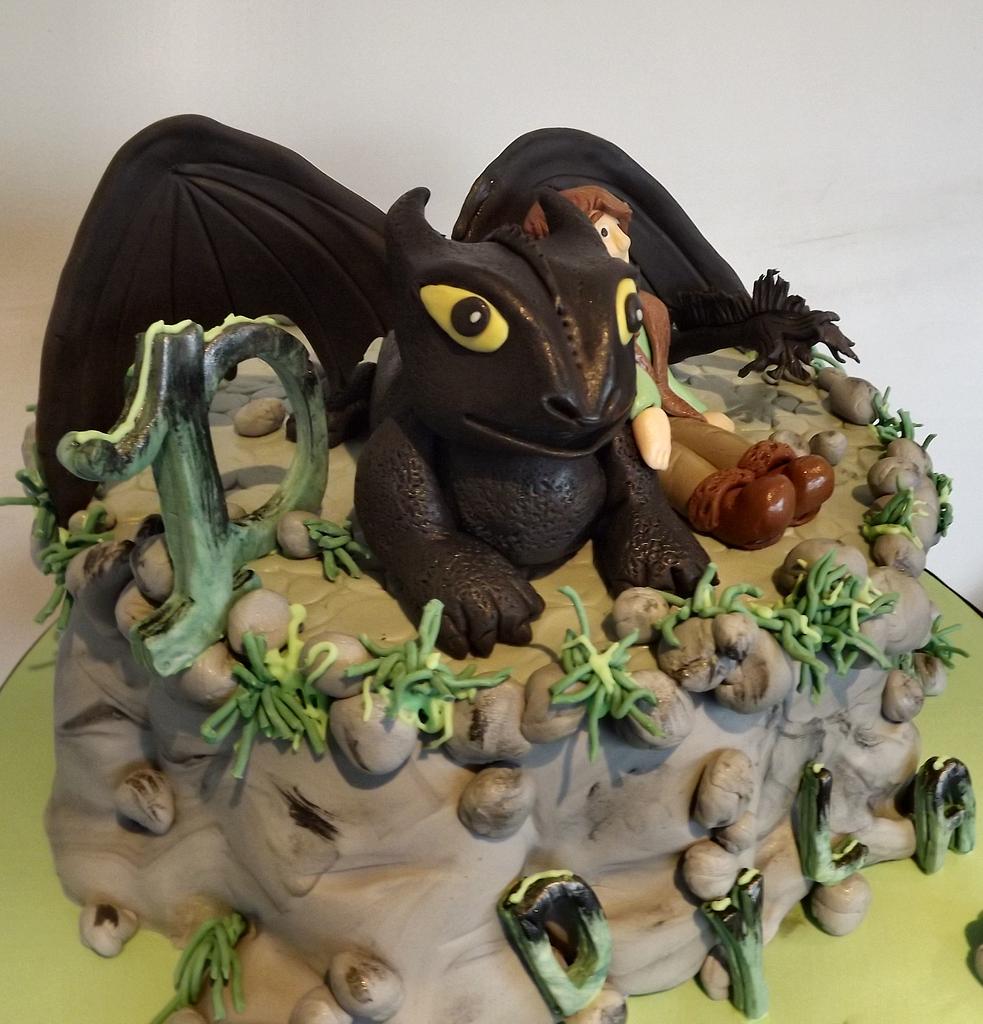 Customised cake - Toothless night fury cake | Ocean cakes, Cake, Toothless  cake