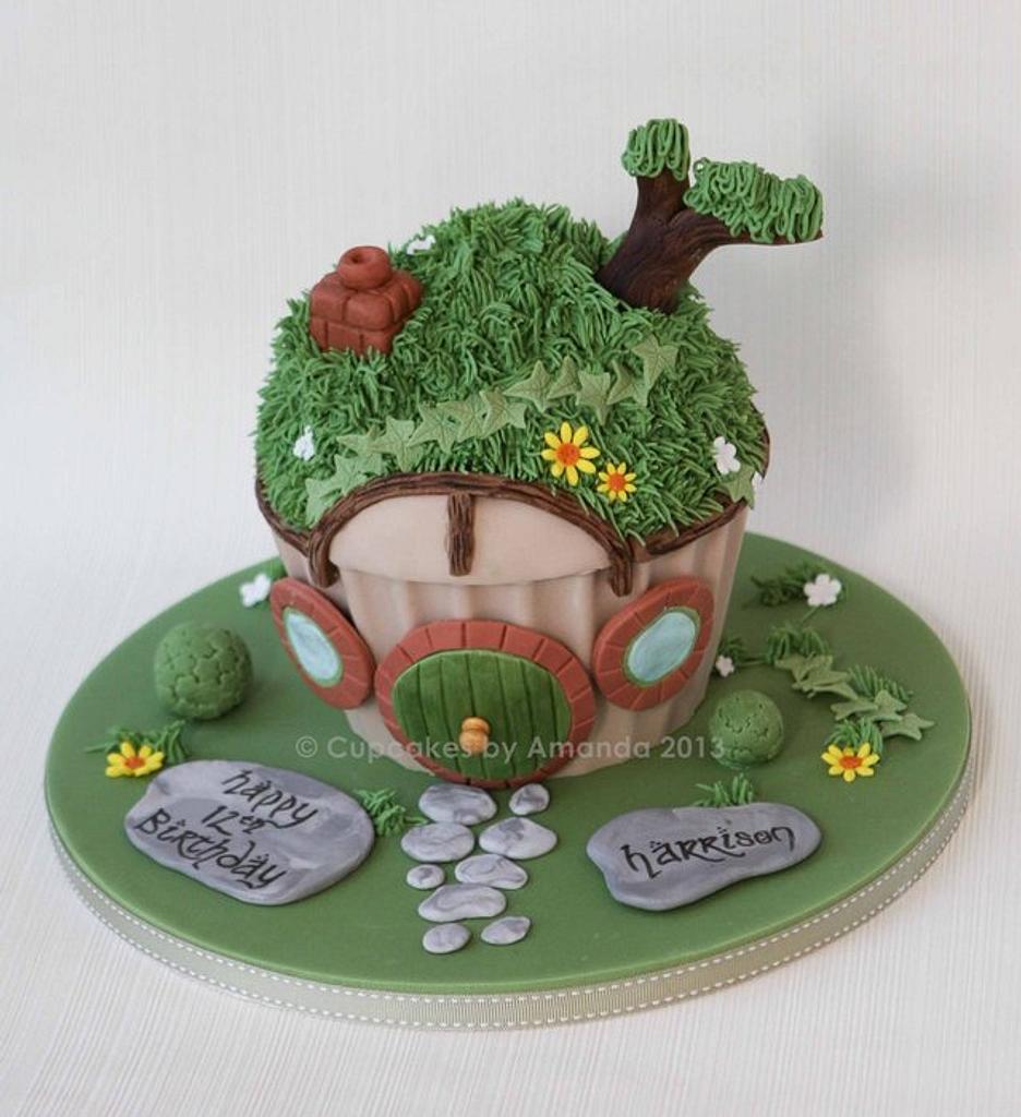 The Hobbit Giant Cupcake Cake by Cupcakes by Amanda The Hobbit Giant Cupcake Cake by Cupcakes by Amanda