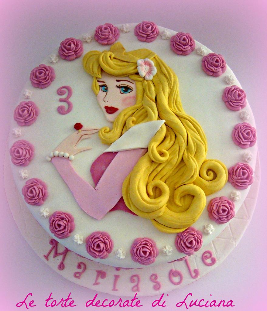 princess Aurora - Decorated Cake by luciana - CakesDecor
