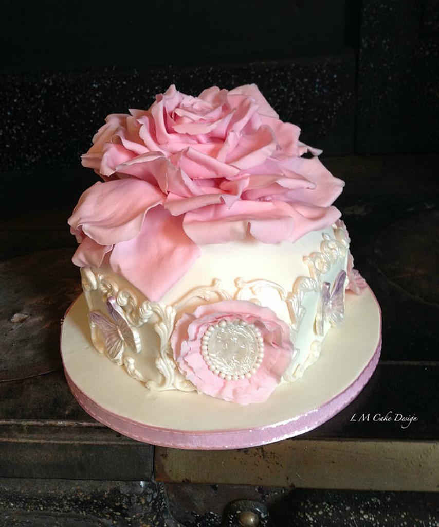 Vintage Rose Cake 99th - Cake by Lisa Templeton - CakesDecor