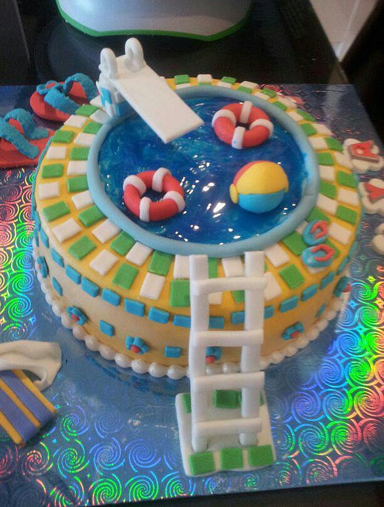 Swimming Pool cake ! - Cake by CAKE RAGA - CakesDecor