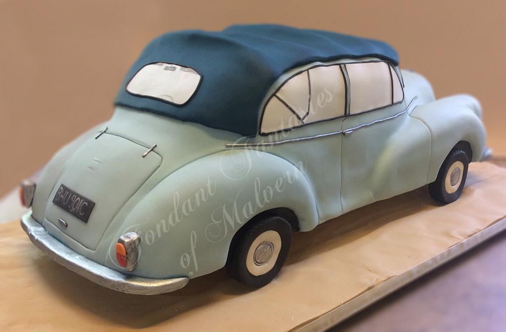 Morris Minor XL - Cake by Fondant Fantasies of Malvern - CakesDecor