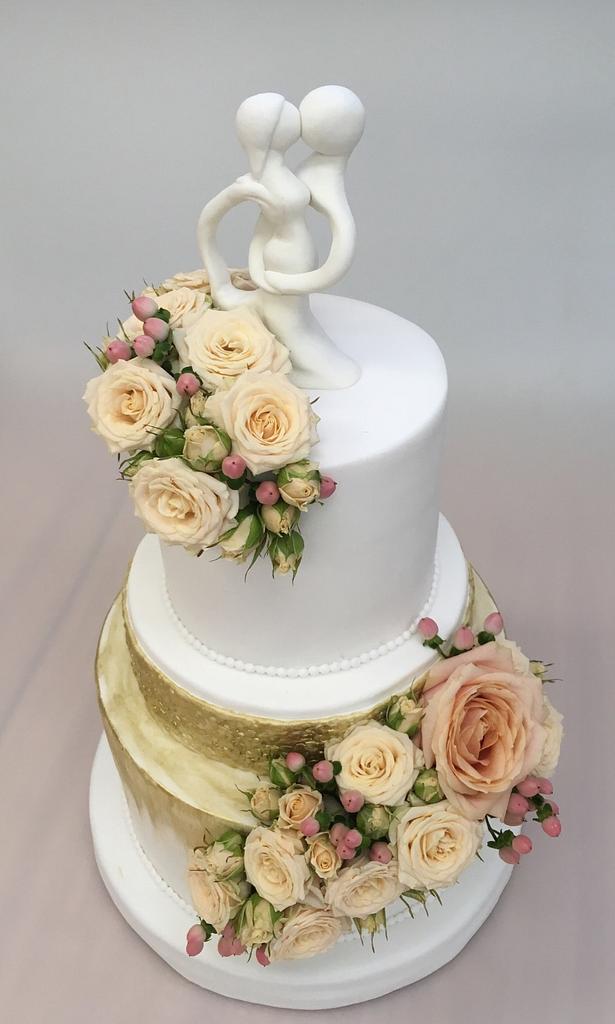 Wedding Cake - Cake By Dortikyodjanicky - Cakesdecor