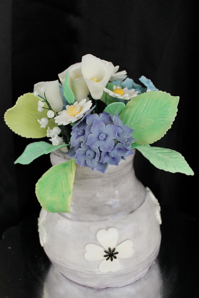 Flower vase cake Cake by Samantha Corey CakesDecor
