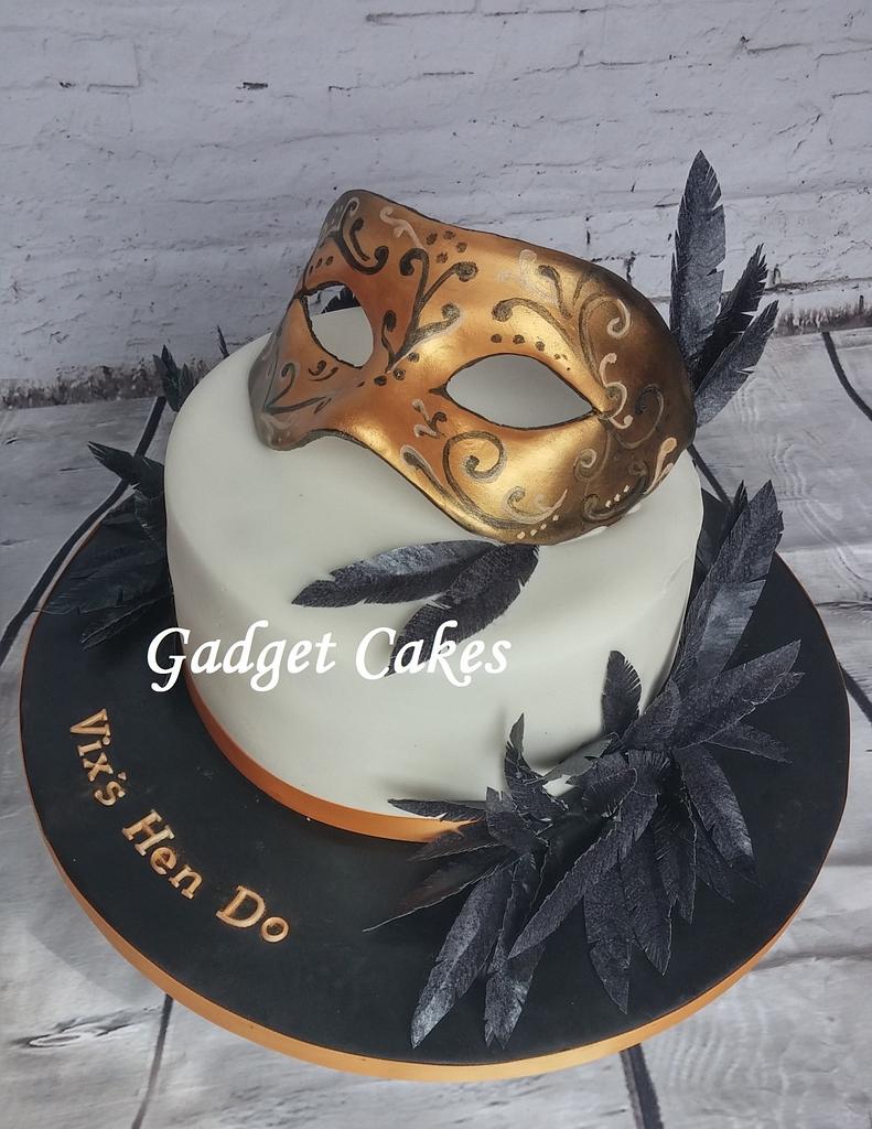Charleston themed masquerade mask cake - Decorated Cake - CakesDecor
