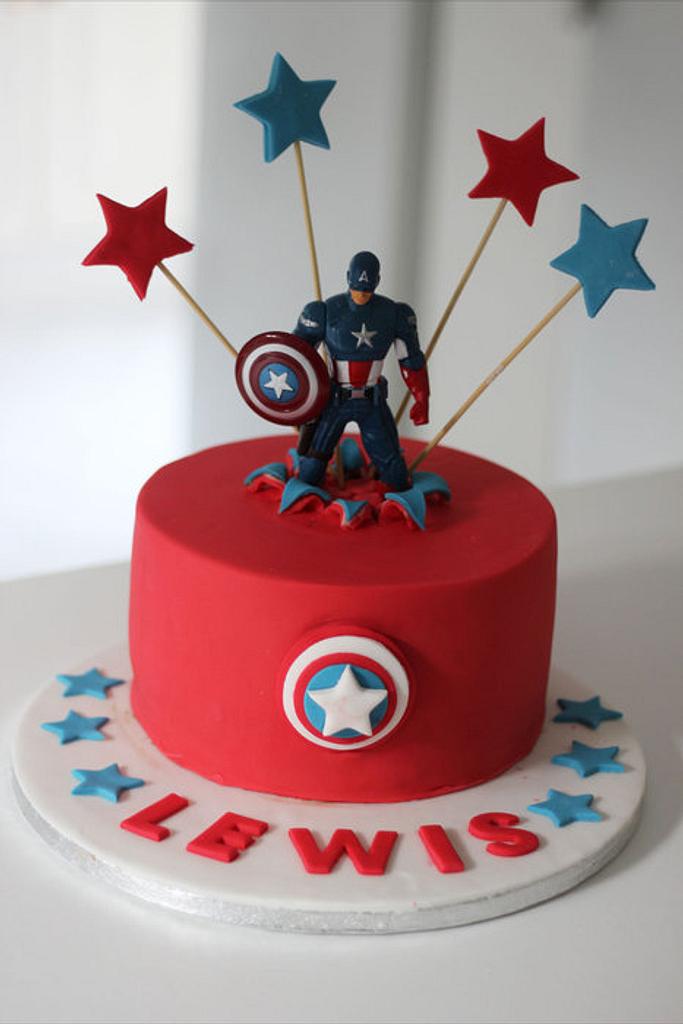 Captain America Cake | bakehoney.com