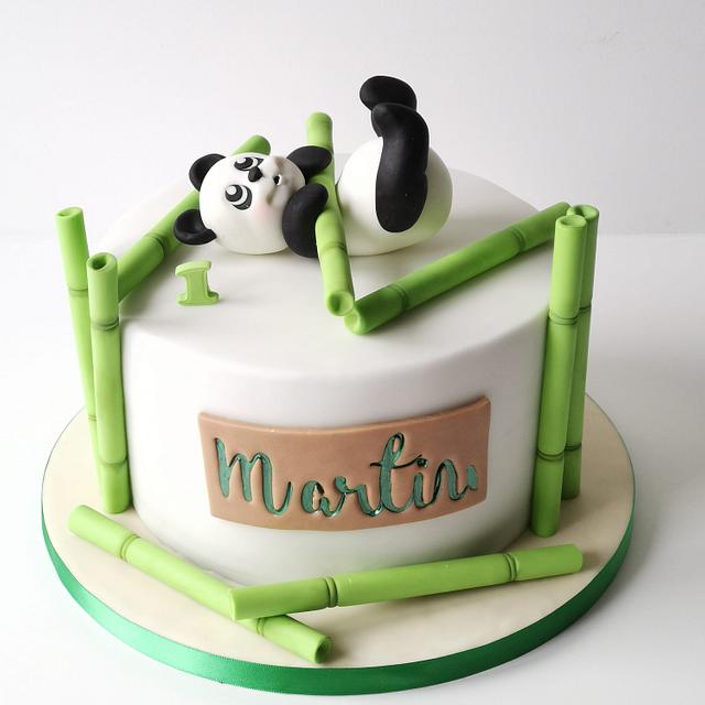 Panda baby - Decorated Cake by Nohadpatisse - CakesDecor