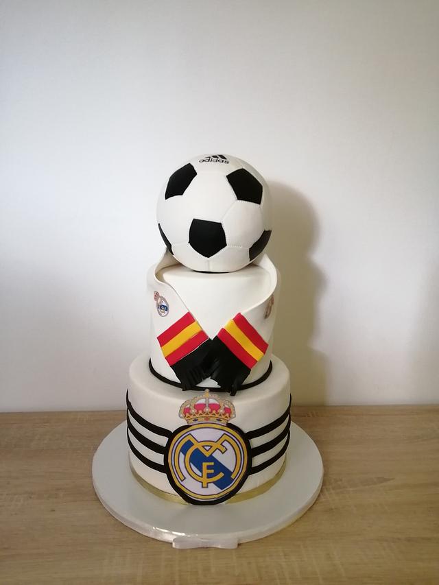 The Cake Fairy - Real Madrid Football Themed Cake #cr7 #RealMadrid  #Football #footballfan #ronaldo #thecakefairy #bradfordbaker #Bradford  #birthdayboy #birthdaycake | Facebook