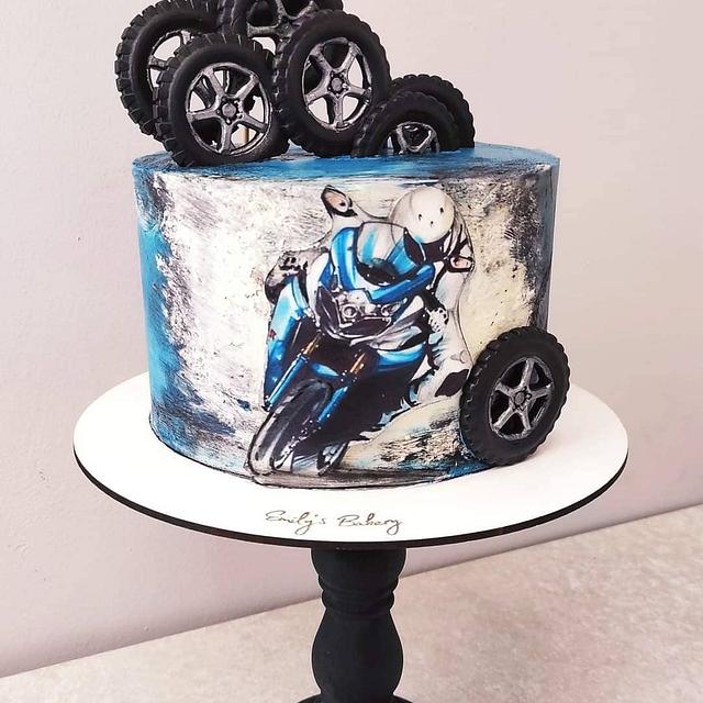 Suzuki biker - Decorated Cake by Emily's Bakery - CakesDecor