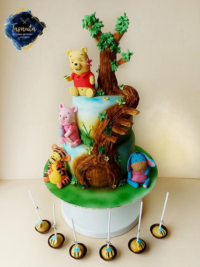 Winnie the Pooh - Decorated Cake by Tasnuta Cake Artistry - CakesDecor