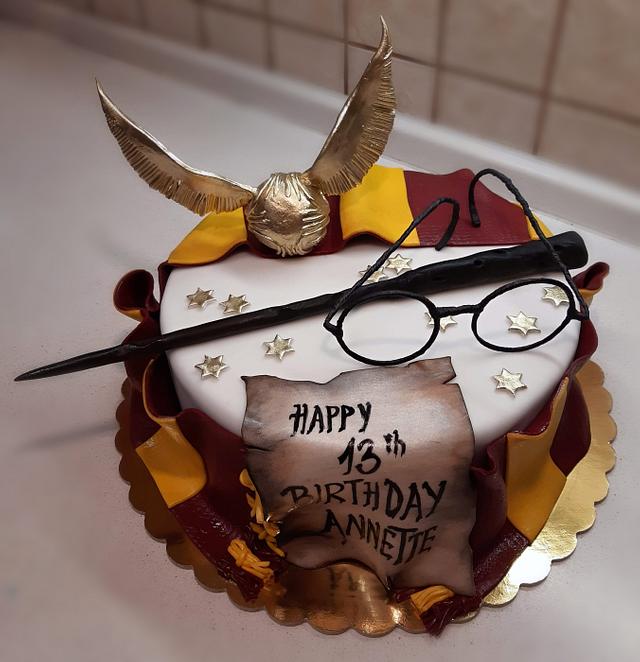 Harry Potter theme - Decorated Cake by Majka Maruška - CakesDecor