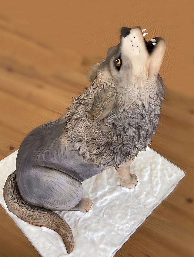 Howling Wolf - Decorated Cake by Fondant Fantasies of - CakesDecor