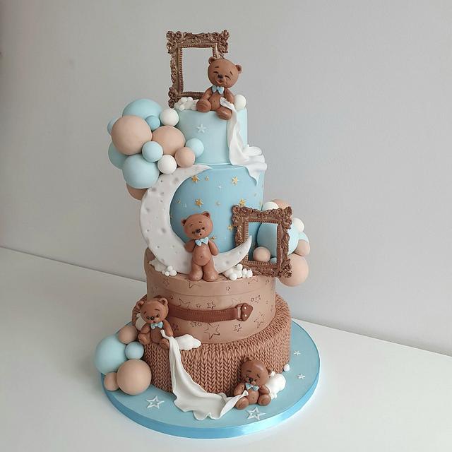 Christening cake - Decorated Cake by ginaraicu - CakesDecor