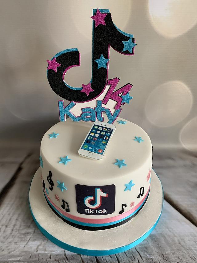 Katy’s Tik Tok 14th birthday cake - Cake by Roberta - CakesDecor