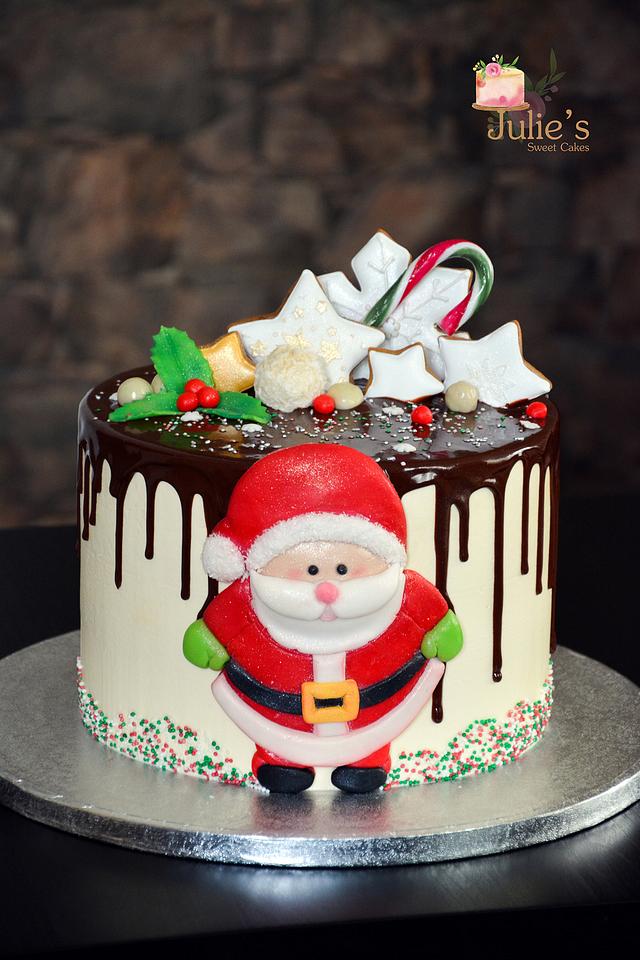 Christmas cake :) - Decorated Cake by Julie's Sweet Cakes - CakesDecor