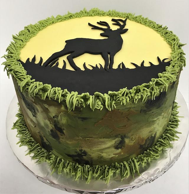 Deer Cake - Cake by Sweet Art Cakes - CakesDecor