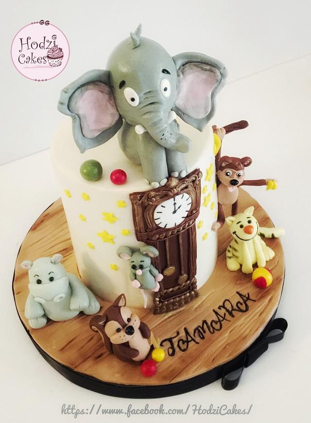 Hickory Dickory Dock Cake - Cake by Hend Taha-HODZI CAKES - CakesDecor