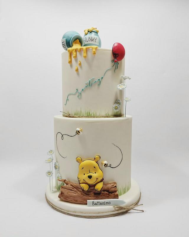 Winnie Sweet Winnie - Decorated Cake by Diletta Contaldo - CakesDecor