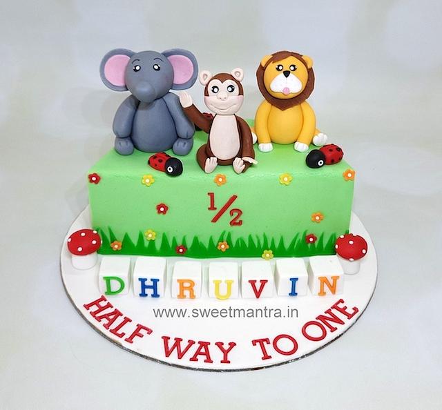 Jungle half cake - Decorated Cake by Sweet Mantra | - CakesDecor