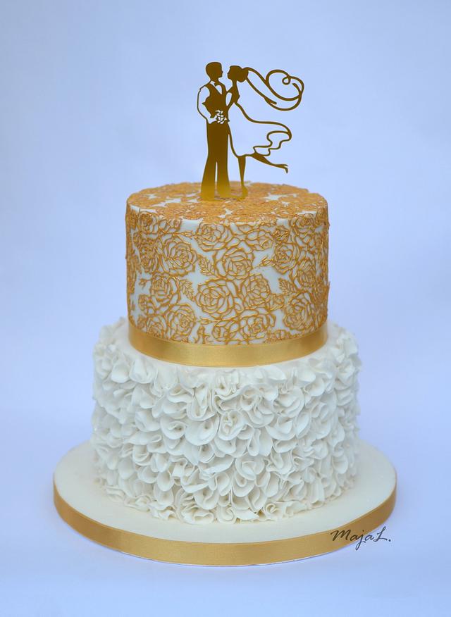 Gold lace wedding cake - Decorated Cake by majalaska - CakesDecor