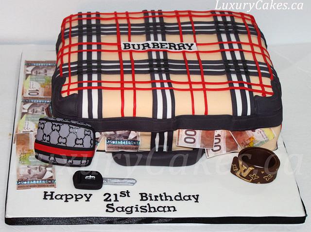 Burberry suitcase - Decorated Cake by Sobi Thiru - CakesDecor
