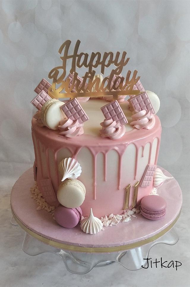 Birthday cake - Decorated Cake by Jitkap - CakesDecor