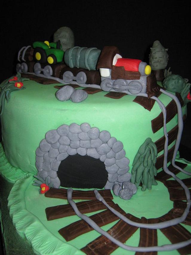 Train and track Decorated Cake by snowy325 CakesDecor