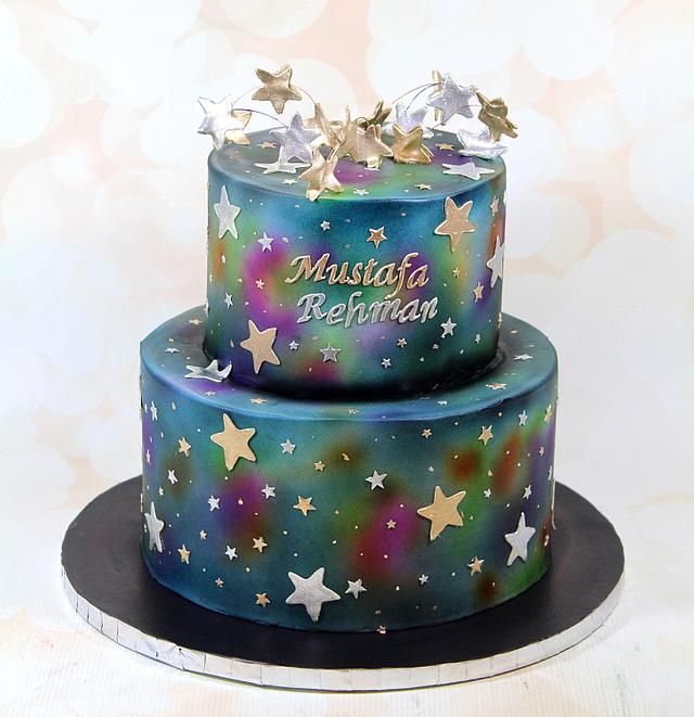 Star theme cake - Decorated Cake by soods - CakesDecor