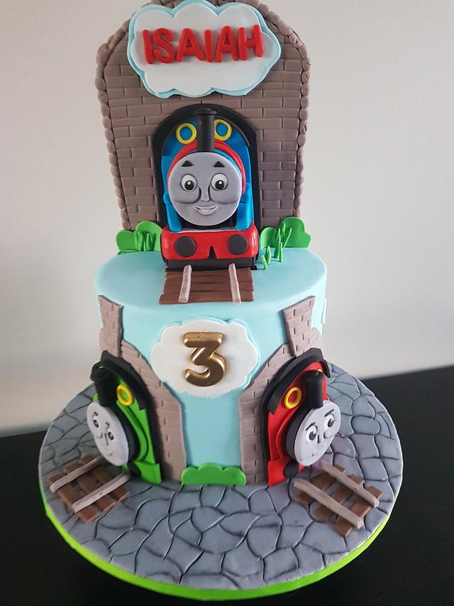 Thomas the train - Decorated Cake by ImagineCakes - CakesDecor