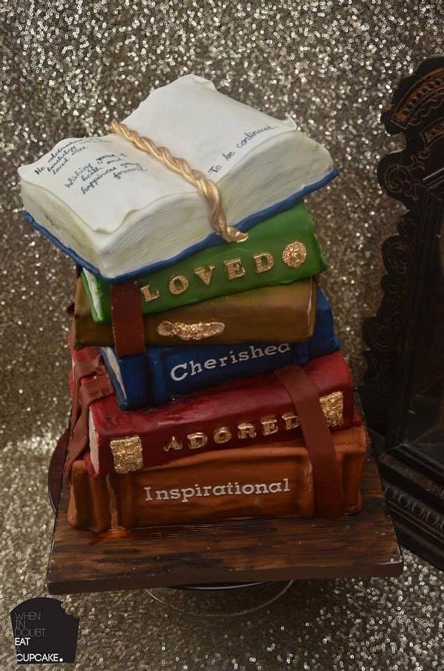 Vintage stack of books - Cake by Sahar Latheef - CakesDecor