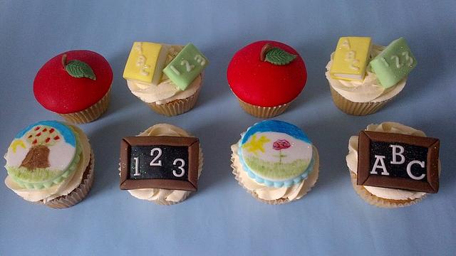 Teacher cupcakes - Cake by lillyscupcakes - CakesDecor