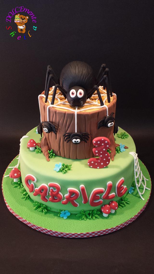 Spiders Cake by Sheila Laura Gallo CakesDecor