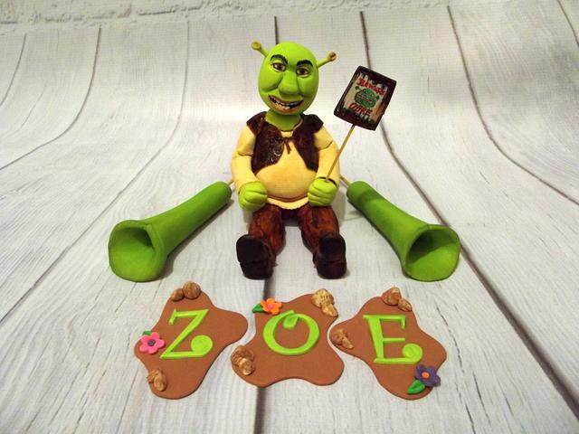 Shrek Topper Set - cake by Delicious Designs Darwin - CakesDecor