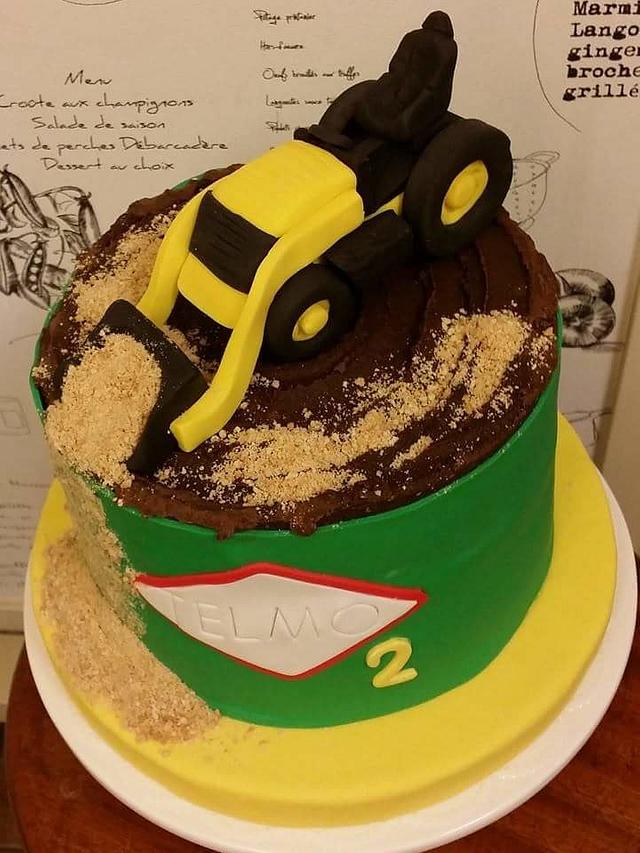 Backhoe Decorated Cake by Dulce Victoria CakesDecor